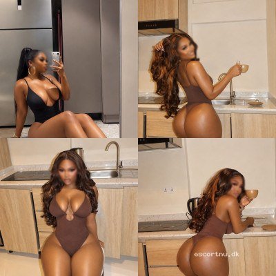 Sexy natural girl💕🥰super hot body🔥Big Ass & Big breasts🍭Party Girl🥳Love ridingcock,deepthroat/blowjob,GOLDEN SHOWER🥰relaxing b2b massage👌Facesitting👅cum on boob's