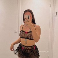 Hi, I'm Karol.Real photo🔥I'm in Odense M offer services starting at 600kr ✅. I'm friendly and🤤😘 affectionate. I accept payments in cash, Revolut, Mobilpay and Eu