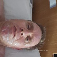 Meget Billig ludder 250 pr 20 minutter og 1 time 600 BJ/Oral 250 kr m slug af sperm/safter Mænd kvinder og par