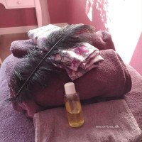 Tæt på Birkerød 🧘‍♀️Hannes Tantra · Yonimassage Tantrisk BDSM kropsbevidsthed og respekt for Samlejen kan være uden kondom hos mig 🧘‍♀️