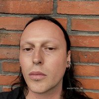 Sælger blowjobs // 30 år (Har sted på Frederiksberg)