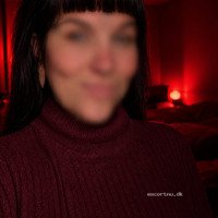 ✨️ curvy muscle babe... Lørdag I lige uger... I Hellerup 16-24🥰