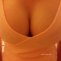 ** KVALITETS MASSAGE MED KØN, SLANK, VELSKABT THAIPIGE - 35 ÅR - [nummer skjult] **